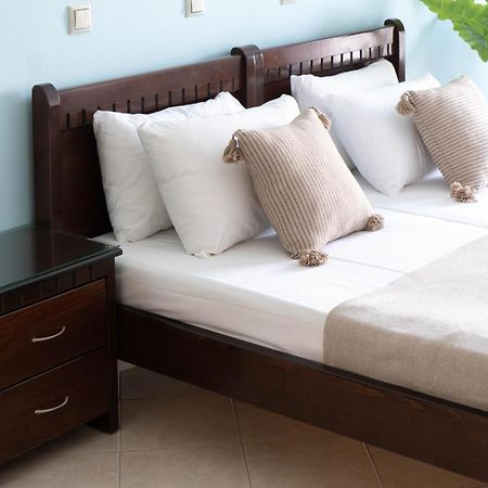 Hotel Alexandros 아무디아 외부 사진