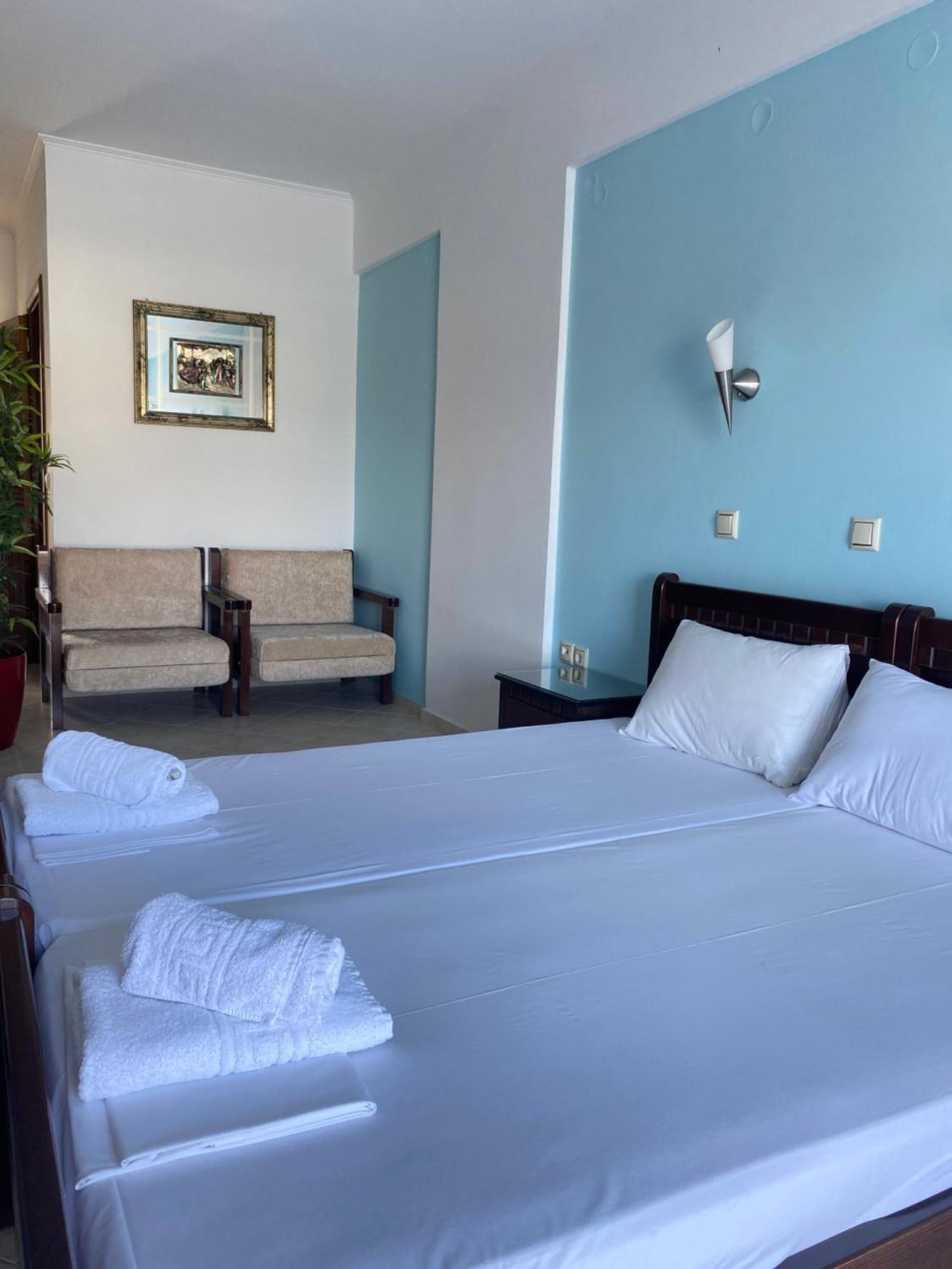 Hotel Alexandros 아무디아 외부 사진