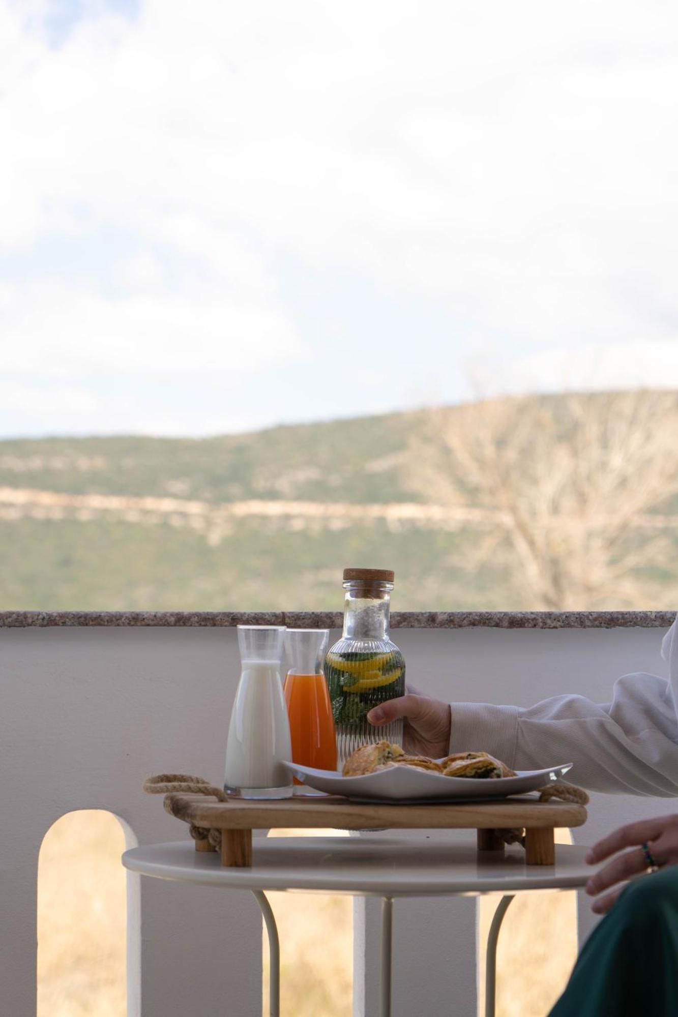 Hotel Alexandros 아무디아 외부 사진