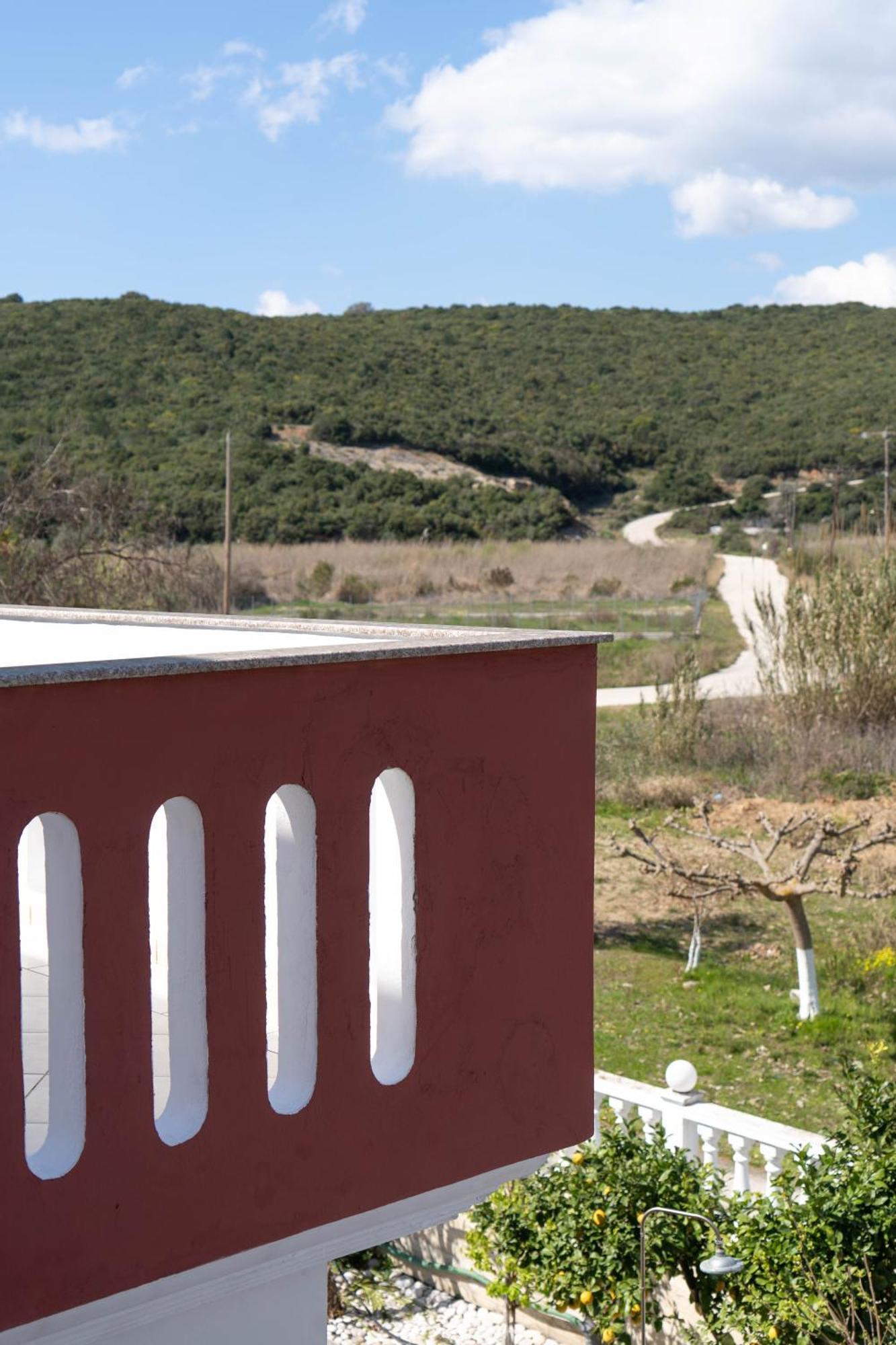 Hotel Alexandros 아무디아 외부 사진