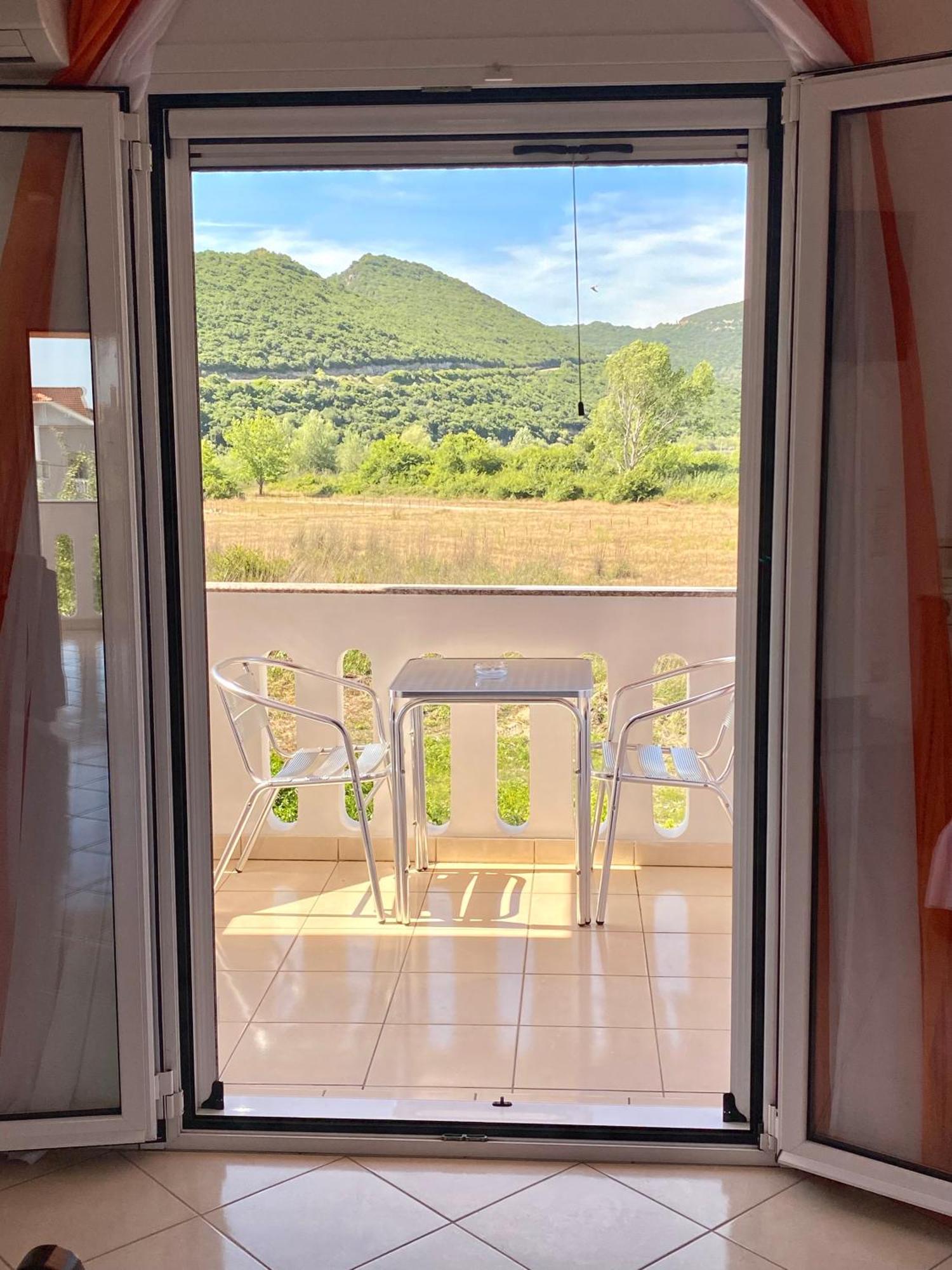 Hotel Alexandros 아무디아 외부 사진